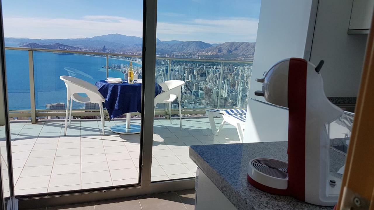 Luxury Apartment On The 40Th Floor With Amazing Views Benidorm Eksteriør bilde